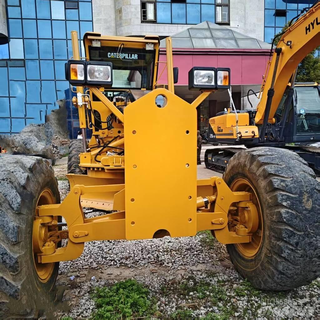 CAT 140 H 平土機