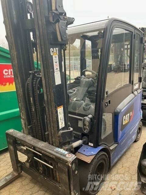 CAT EP35N 電動堆高機