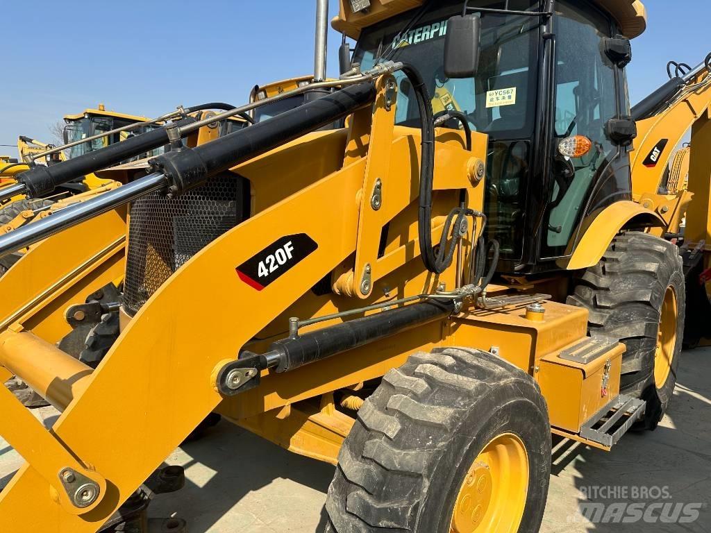 CAT 420F 輪胎式裝載機