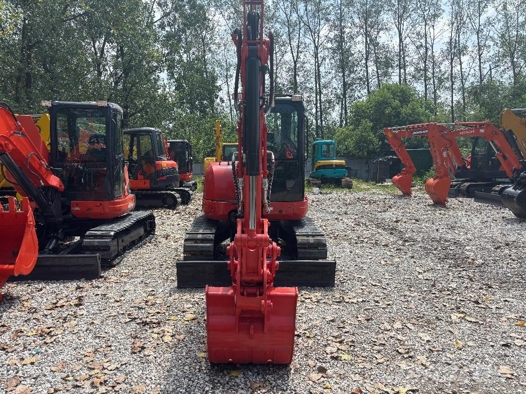 Kubota U 55-4 小型挖土機/掘鑿機<7t(小型挖掘機)
