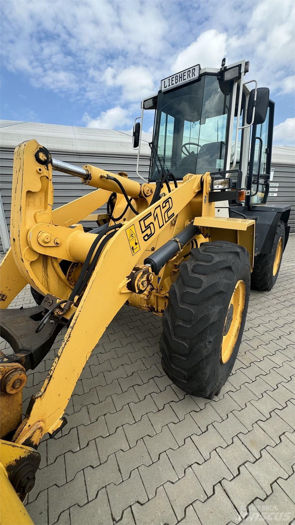 Liebherr 512 輪胎式裝載機