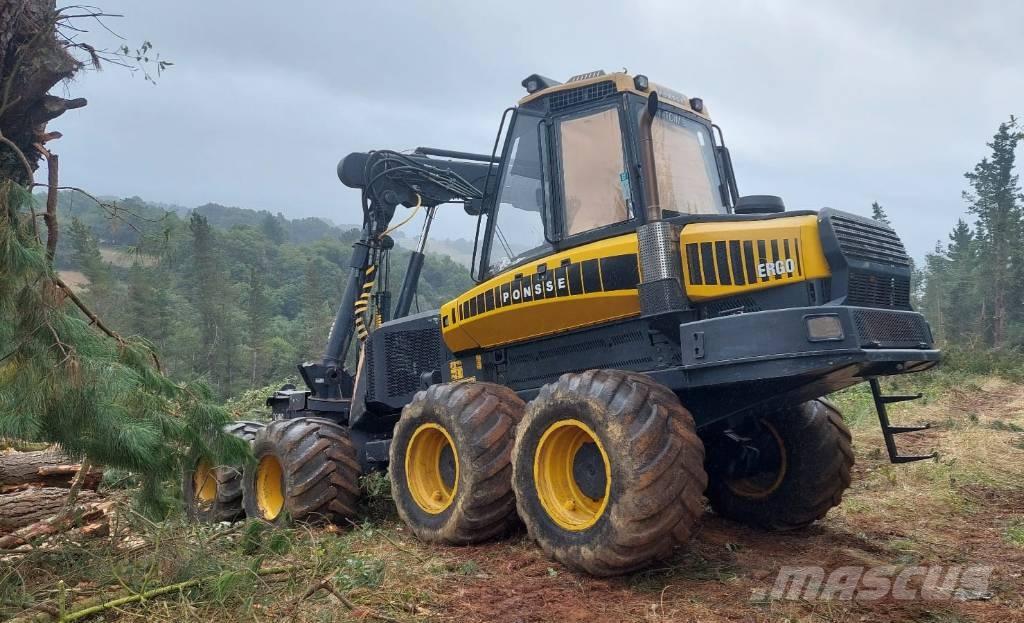 Ponsse Ergo 8W 收穫機