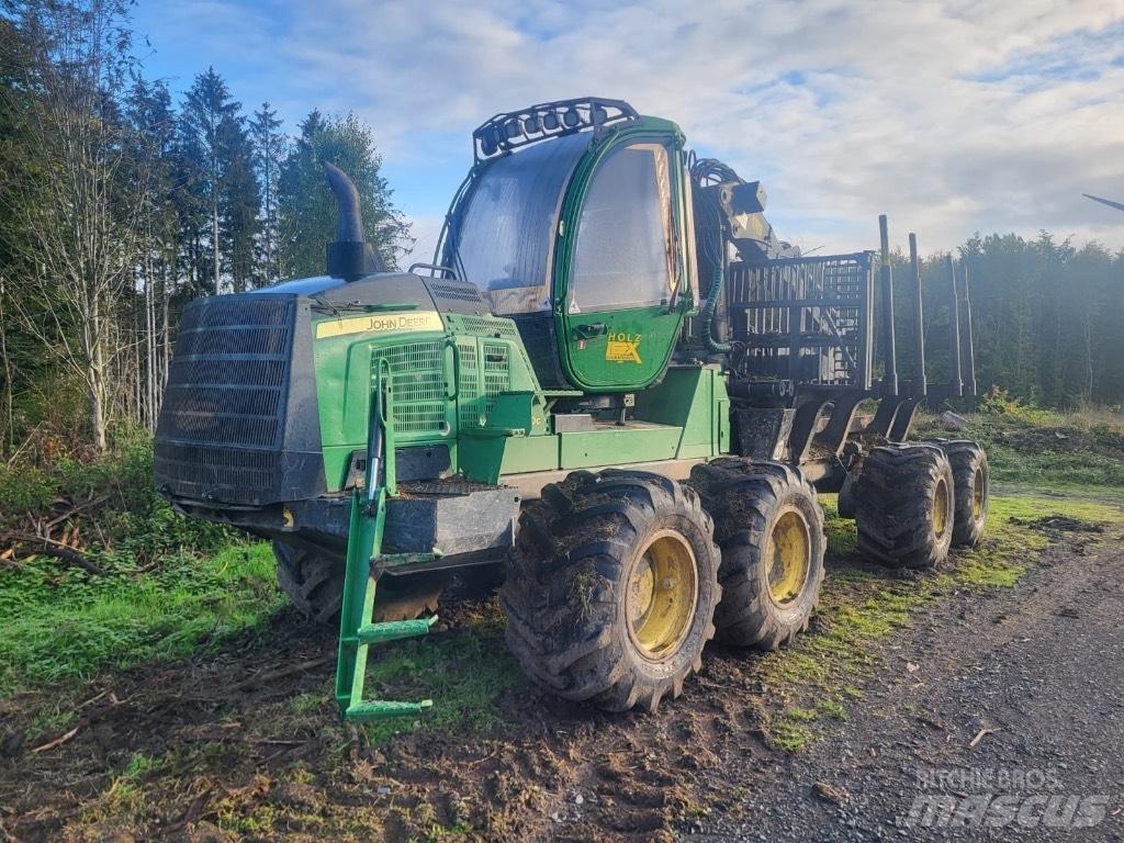 John Deere 1210 G 集運機