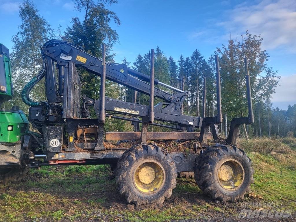 John Deere 1210 G 集運機