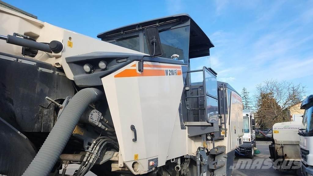 Wirtgen W210 FI 碎石混凝土機械