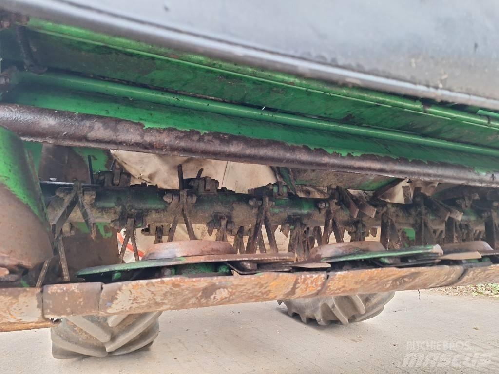 John Deere 131 割草調節裝置