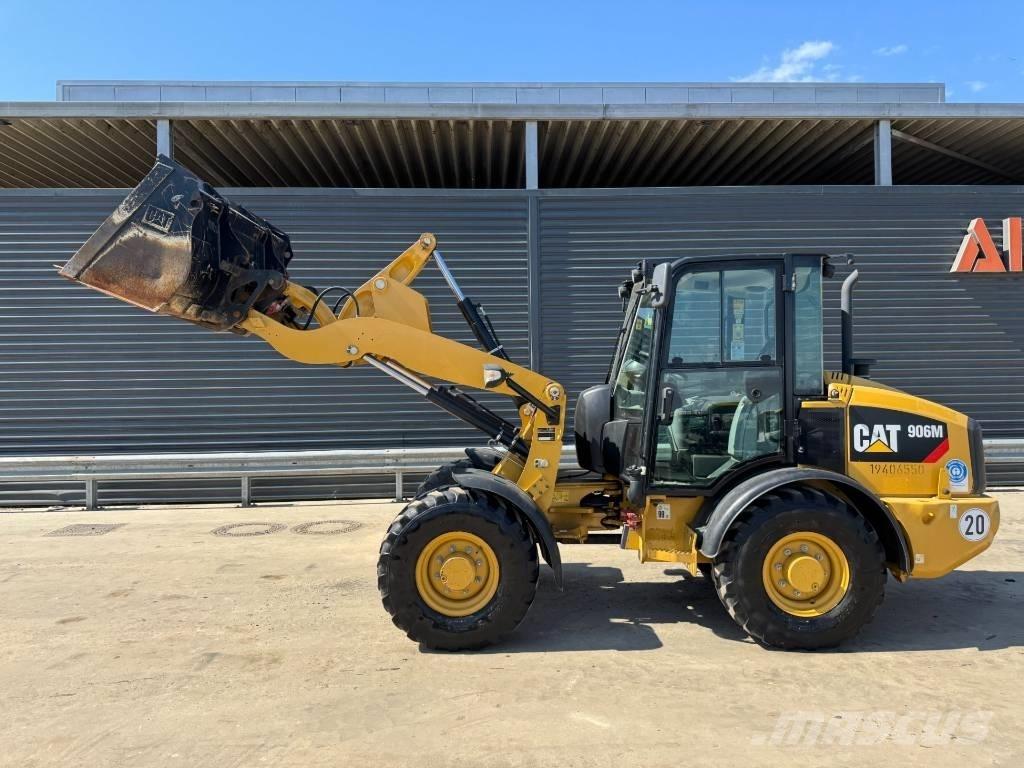 CAT 906M 輪胎式裝載機