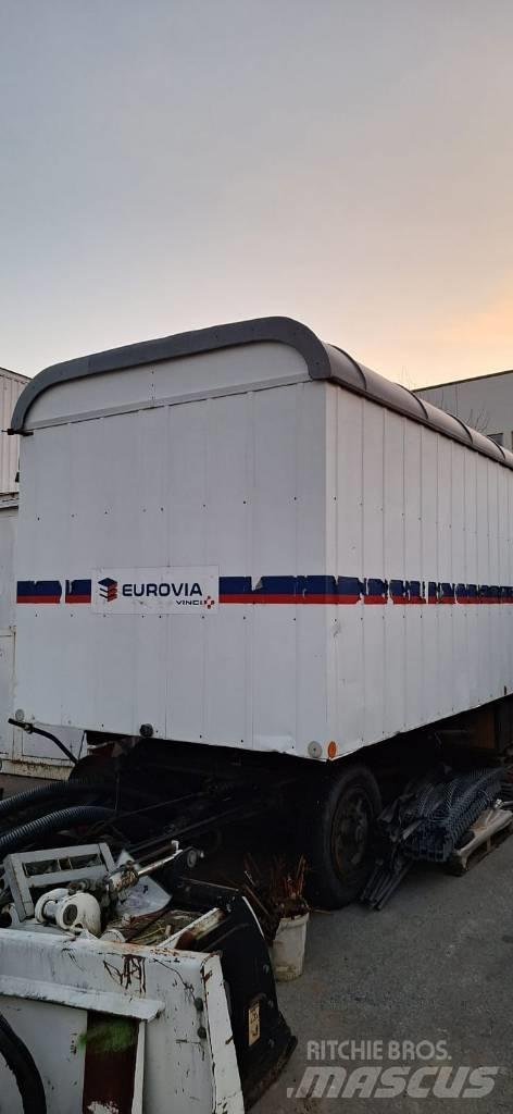  maringotka dvouosá 其他拖車