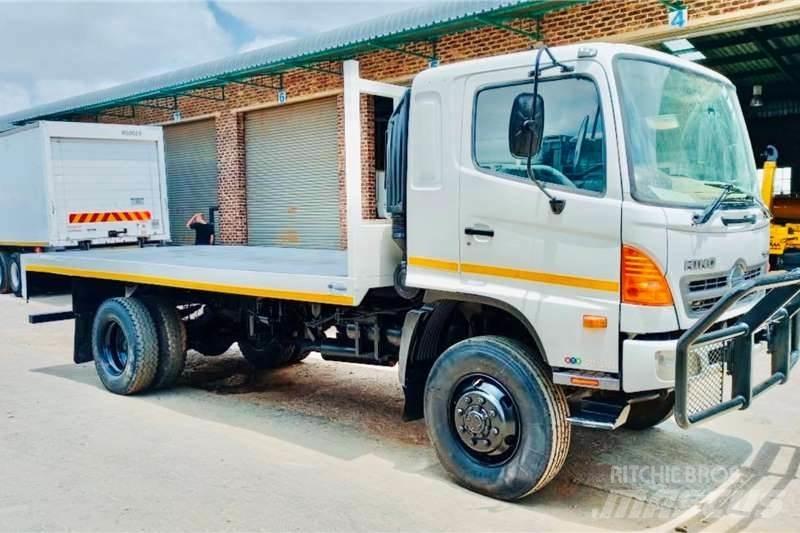 Hino 500 1322 4x4 其他貨車
