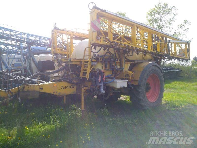 Dubex Stentor 9504 牽引式噴霧機
