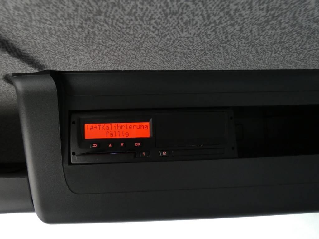 MAN TGL 12.220 BL 貨箱式卡車