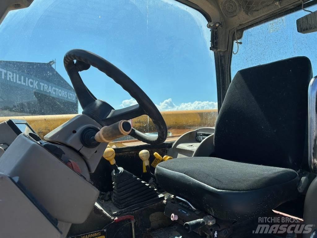 JCB 537-135 伸縮臂操作車