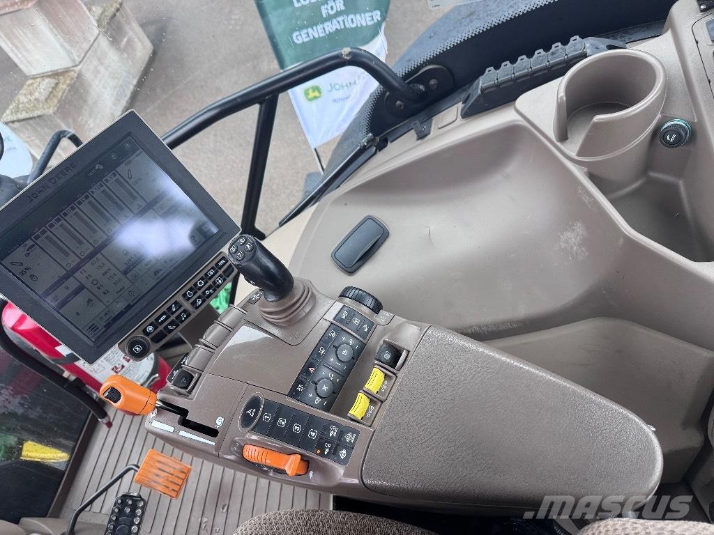 John Deere 6215 R 曳引機