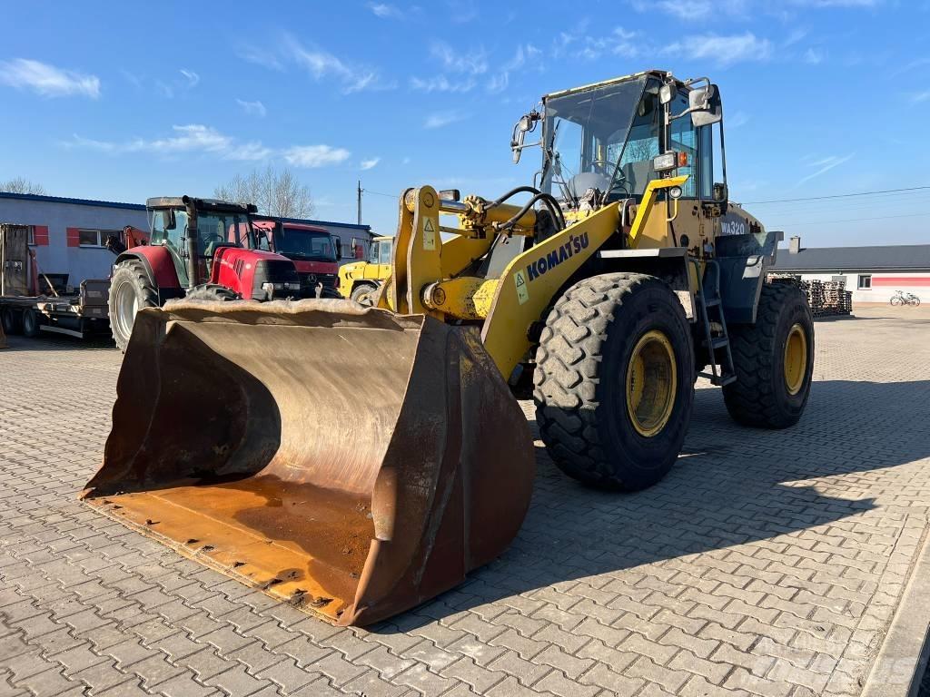 Komatsu WA 320-5 輪胎式裝載機