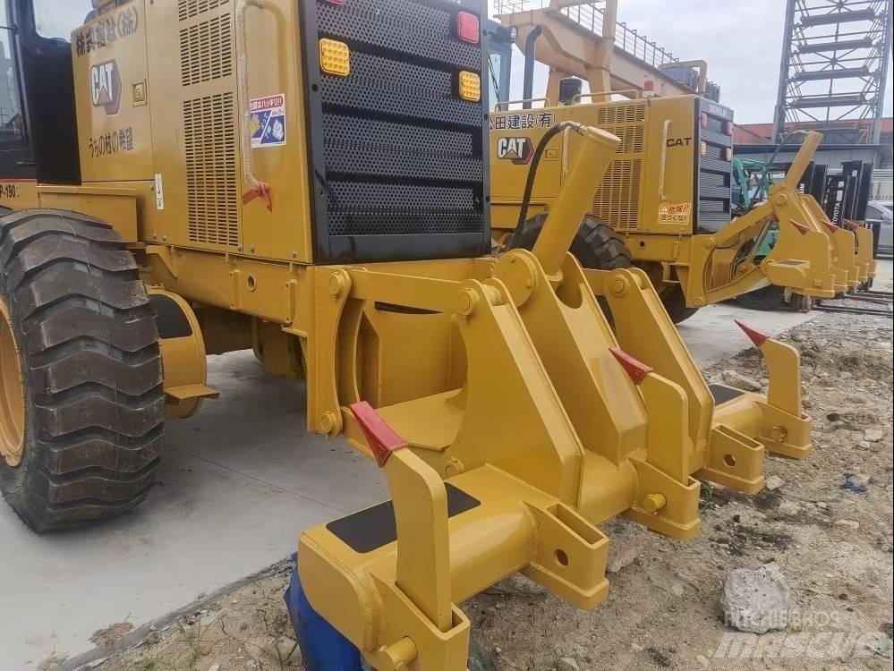 CAT 140 H 平土機