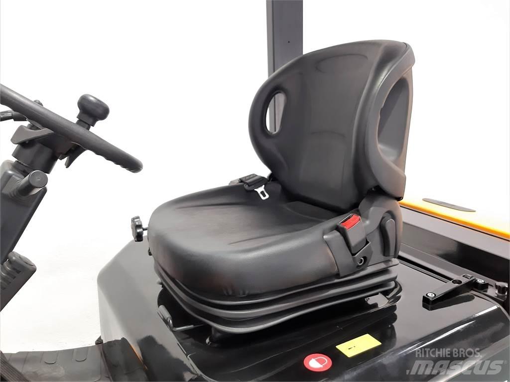  EFL252 Litio 電動堆高機