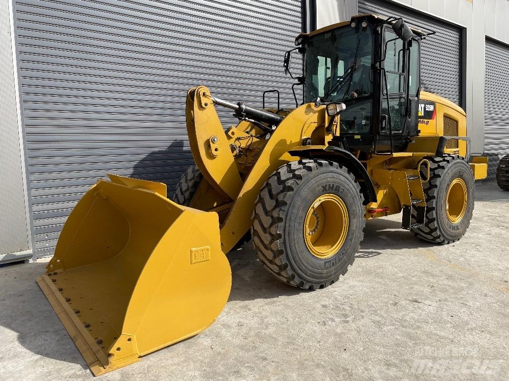 CAT 926M 輪胎式裝載機