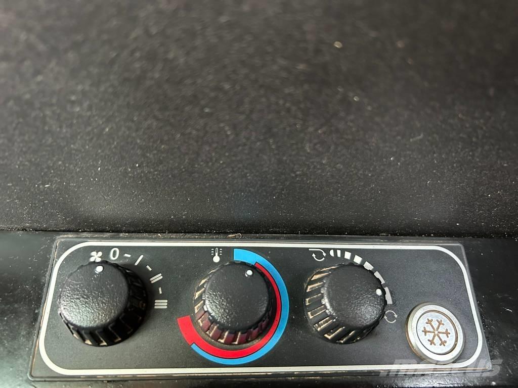 JCB 8085 ZTS 中型挖土機/掘鑿機/挖掘機 7t-12t