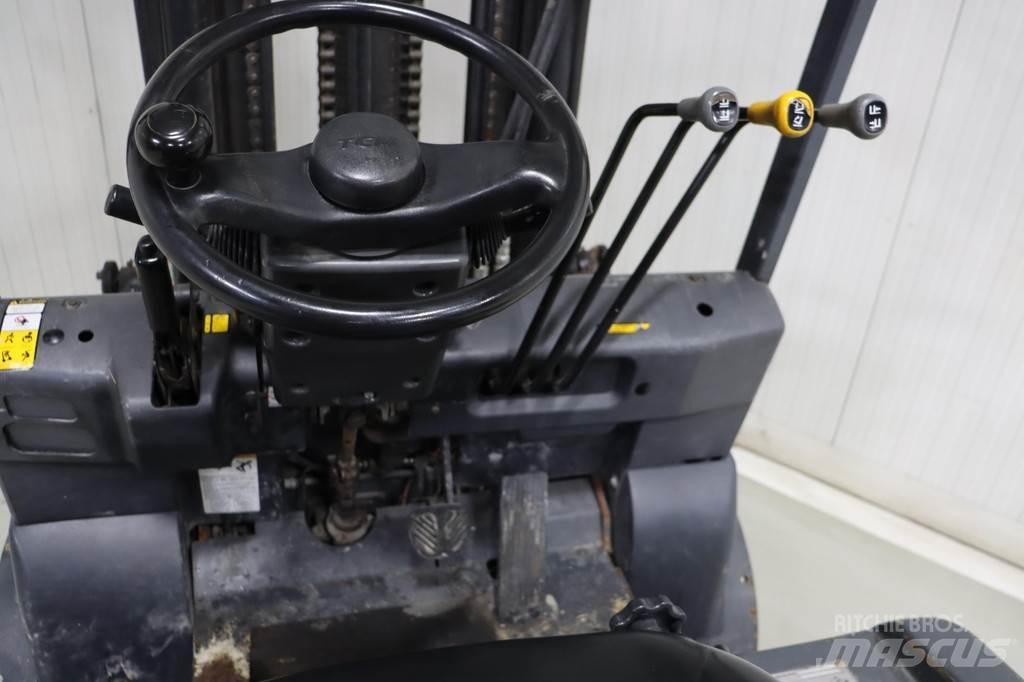 TCM FB30-7 電動堆高機