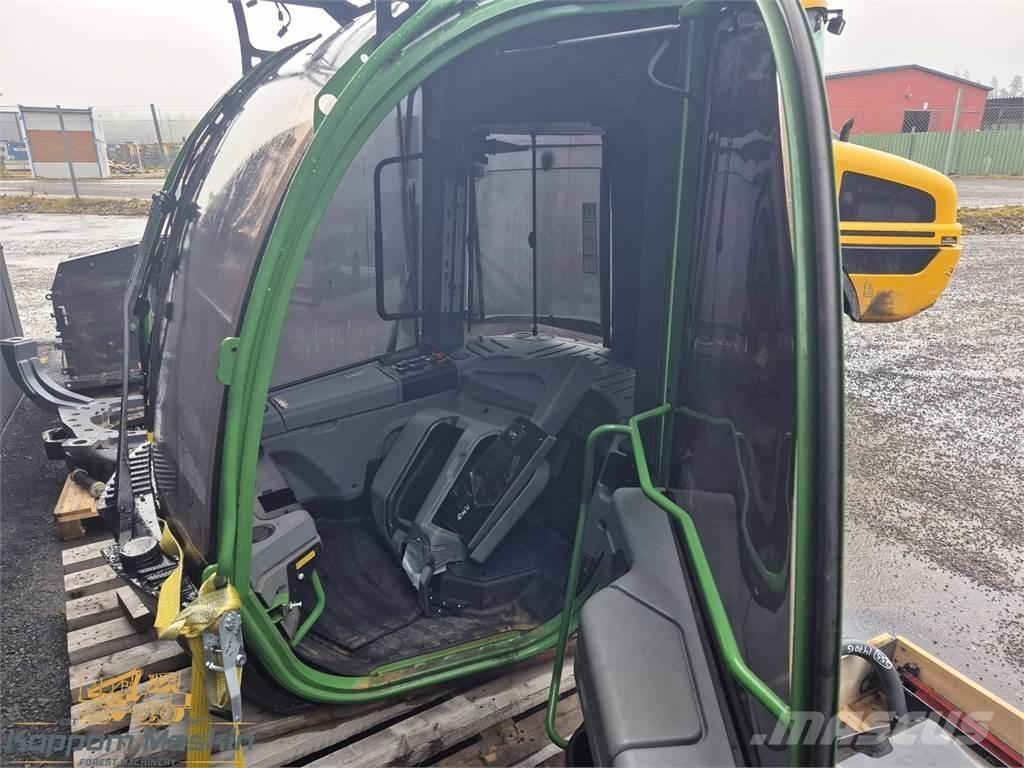 John Deere 1270G 駕駛室與內部