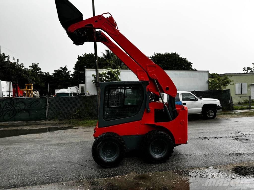 Kubota SSV 75 滑移轉向裝載機
