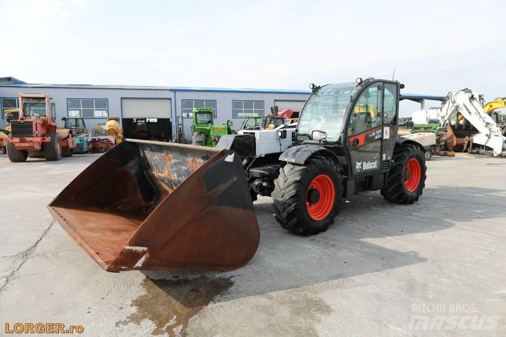Bobcat TL38.70HF 伸縮臂操作車