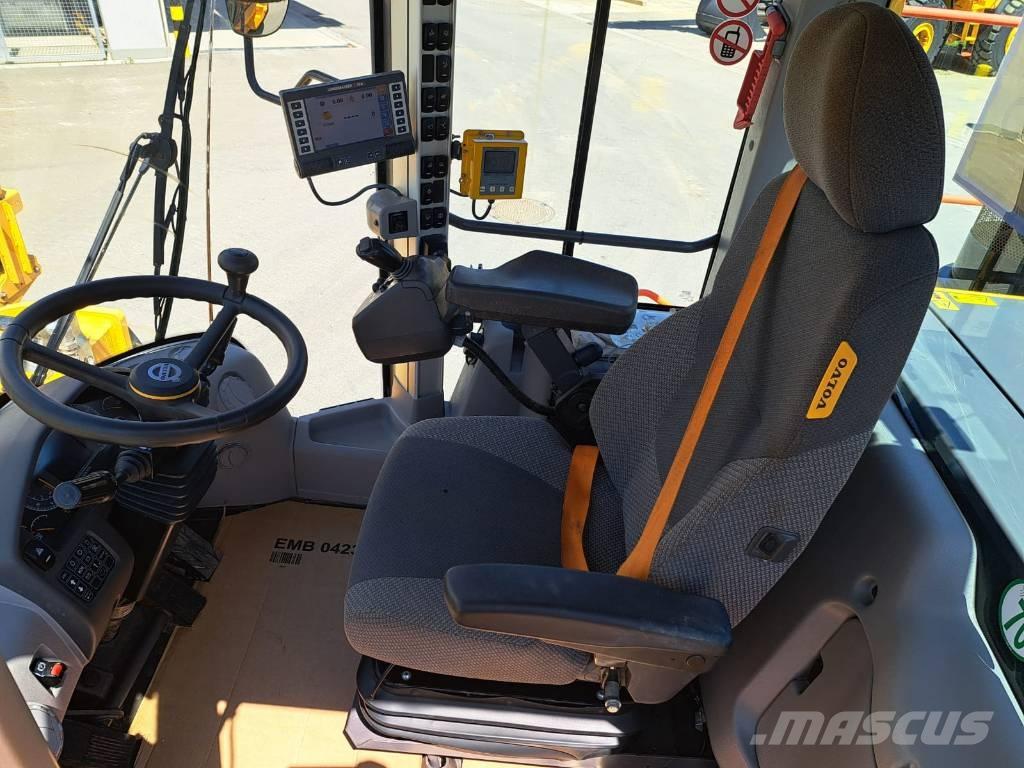 Volvo L 220 H 輪胎式裝載機