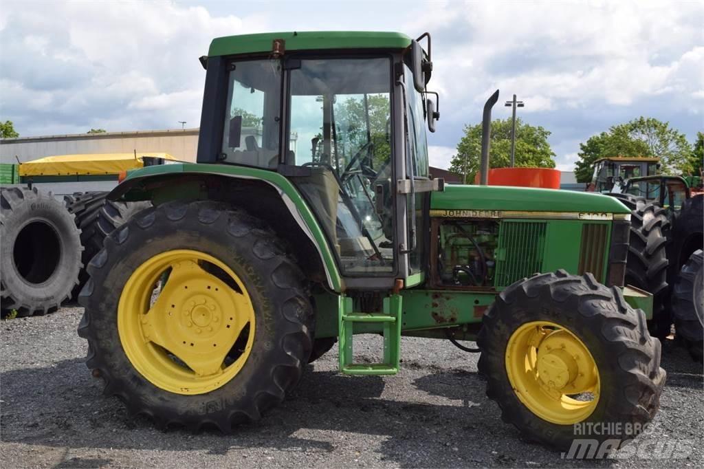 John Deere 6100 曳引機