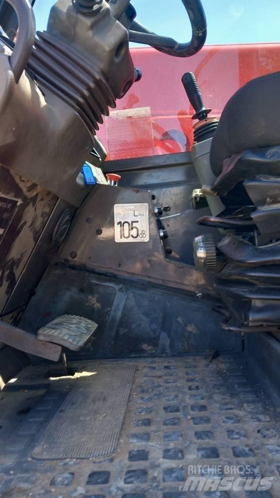 Manitou MRT2150M ORH 伸縮臂操作車