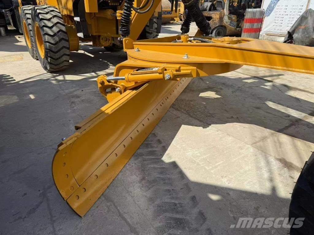 CAT 140 H 平土機