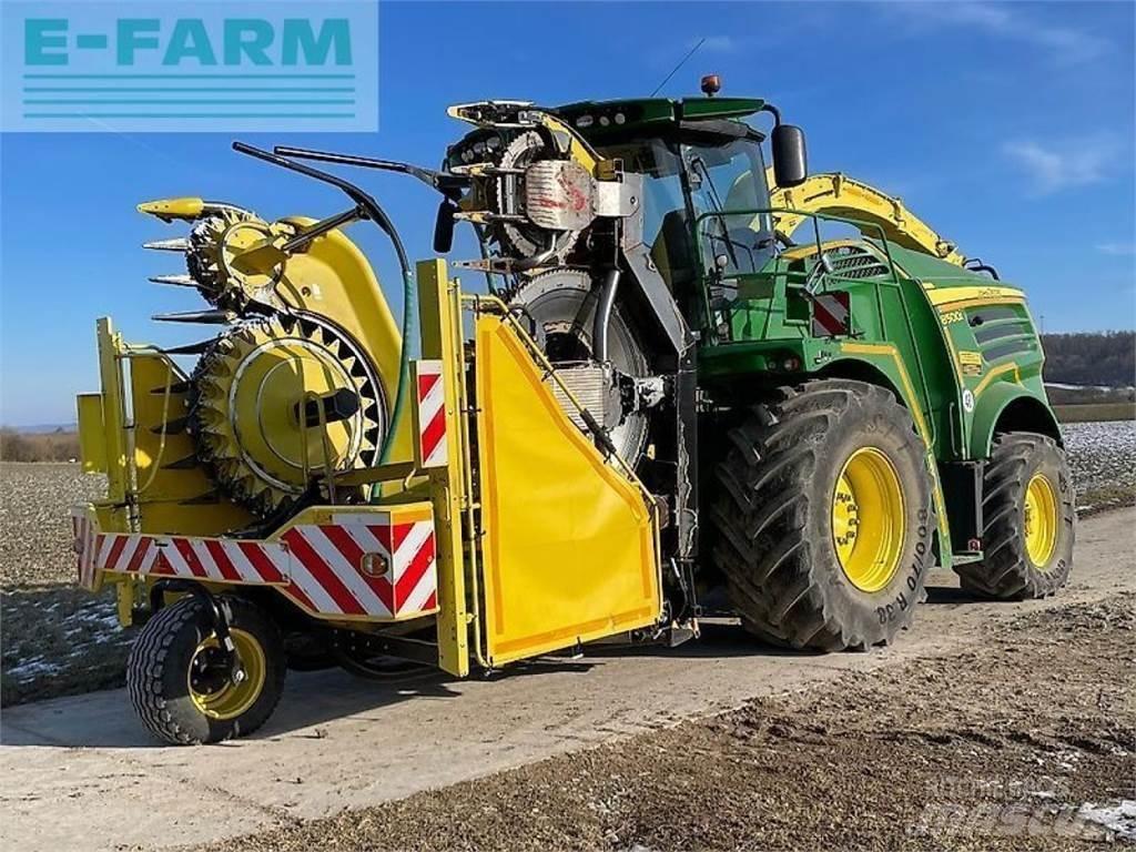 John Deere 8500 自走式飼料採集機