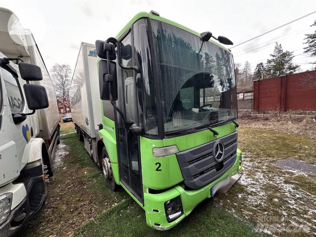 Mercedes-Benz Econic 貨箱式卡車