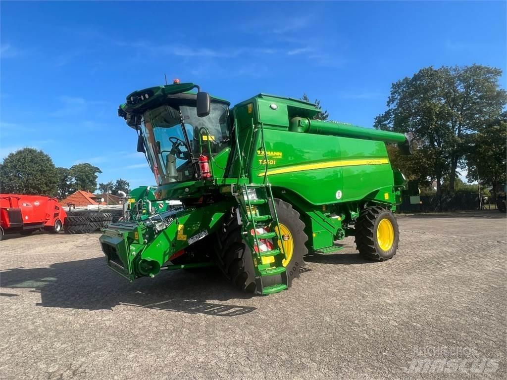 John Deere T560 聯合收穫機