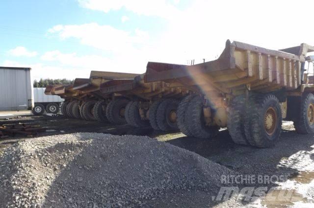 CAT 769 C 鉸接式起吊車