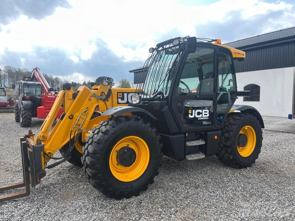 JCB 536-60 Agri Plus 伸縮臂操作車