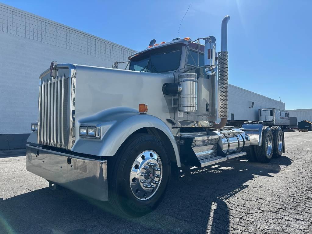 Kenworth W 900 L 曳引機組件