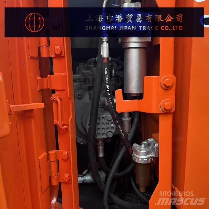 Hitachi ZX 135 履帶式 挖土機/掘鑿機/挖掘機