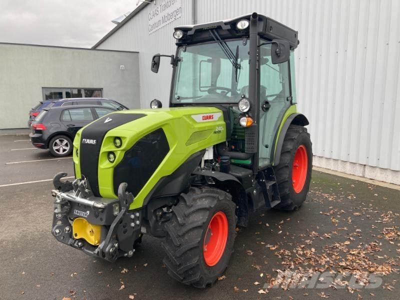CLAAS NEXOS 240 M 曳引機