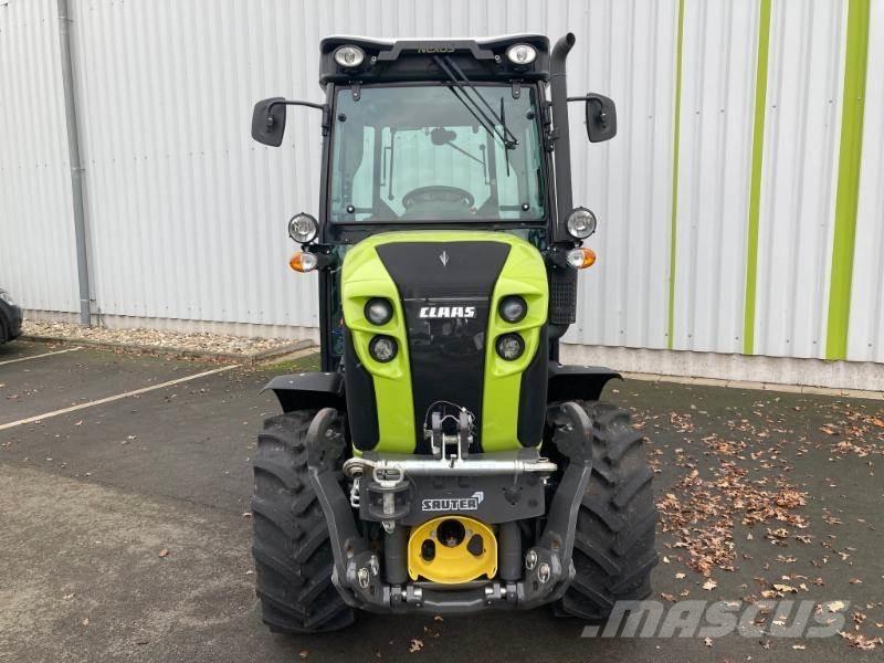 CLAAS NEXOS 240 M 曳引機