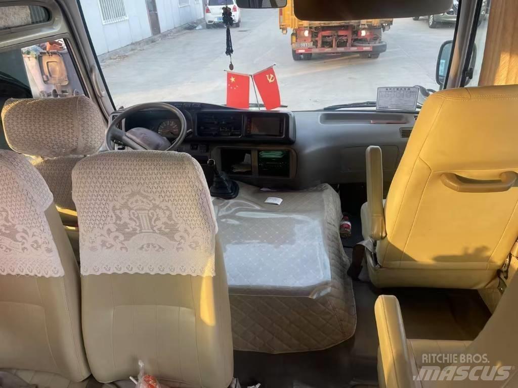 Toyota Coaster 公路客運汽車
