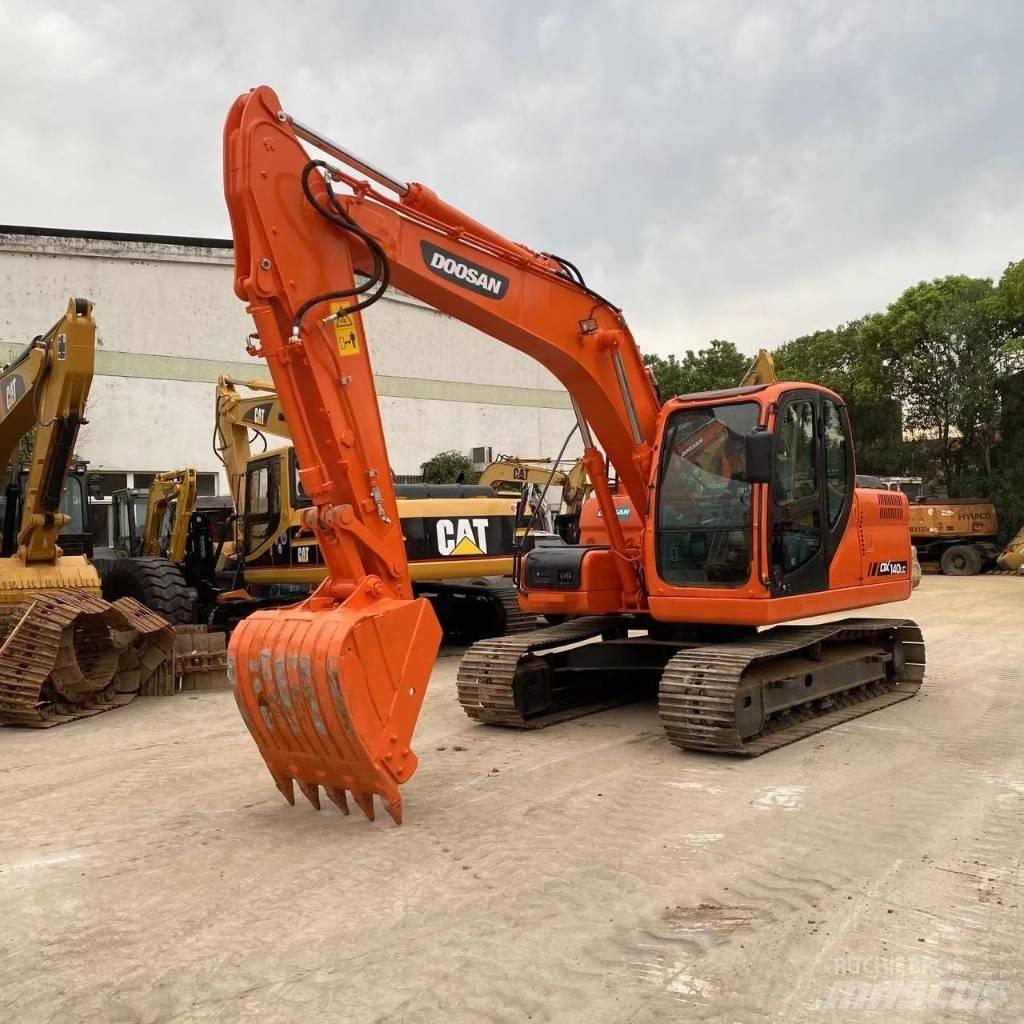 Doosan DX 140 LC 履帶式 挖土機/掘鑿機/挖掘機