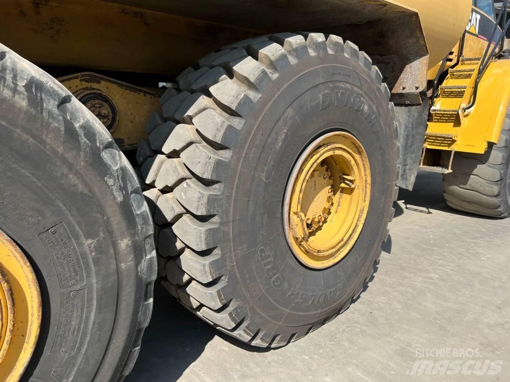 CAT 740 WATER TRUCK 水車