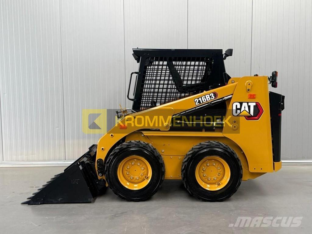 CAT 216 B3 滑移轉向裝載機