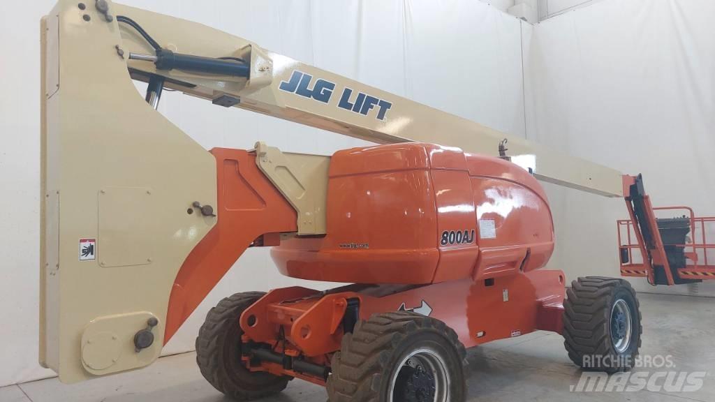 JLG 800 AJ 曲臂高空作業車