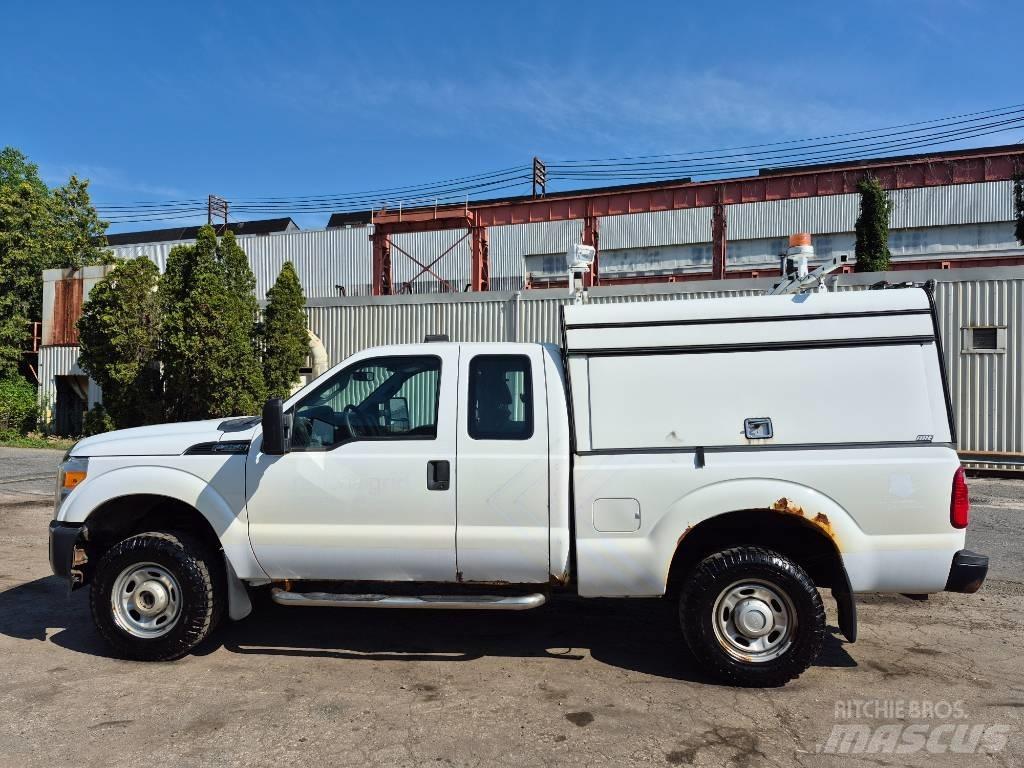 Ford F 250 皮卡.傳統半斗卡車/側卸板