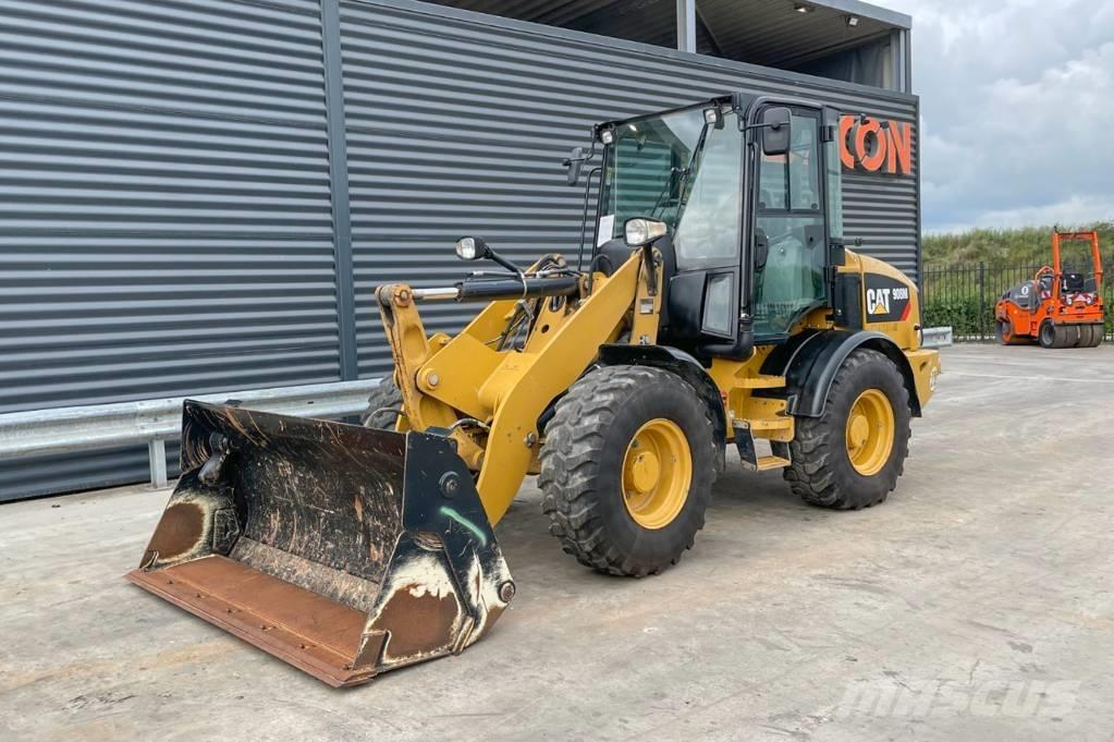 CAT 908M 輪胎式裝載機