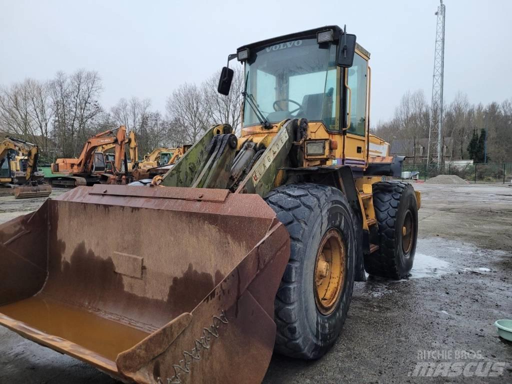 Volvo L 70 C 輪胎式裝載機