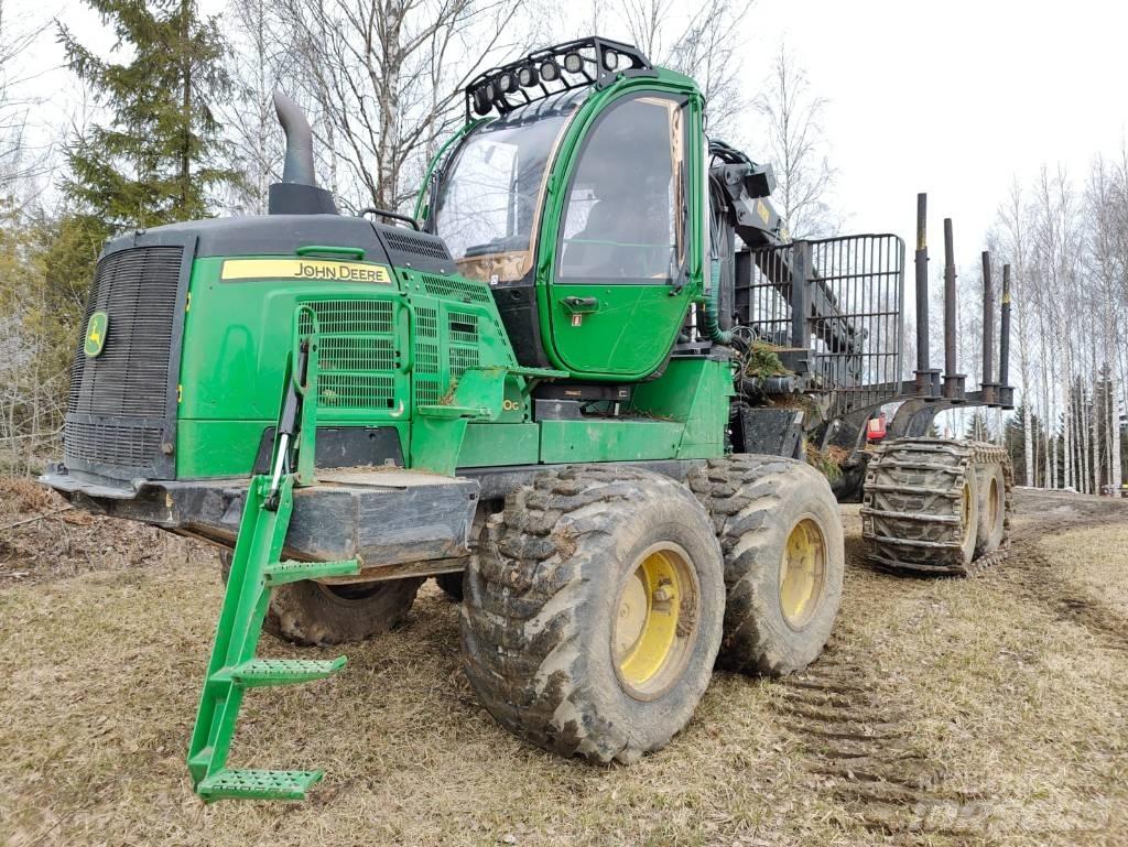 John Deere 1210 G 集運機