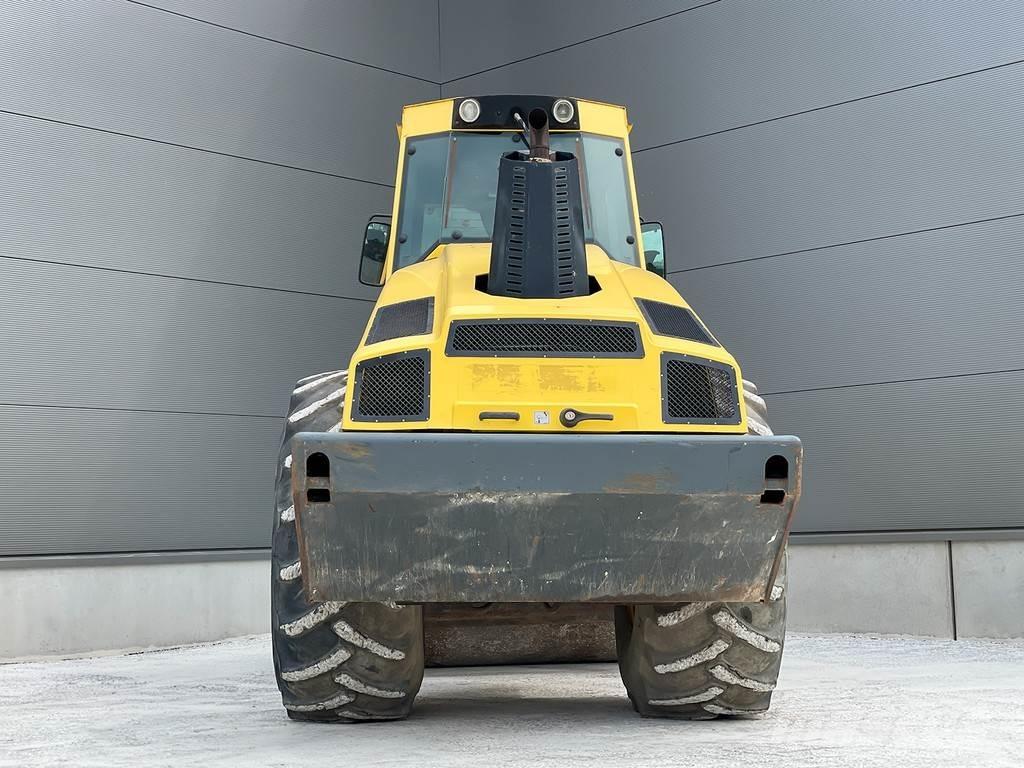 Bomag BW 216 DH-4i 單輪滾壓機