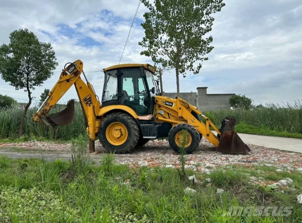 JCB 3 CX 反鏟裝載機